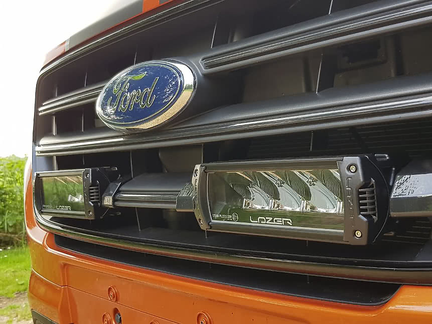 Kit Barre Luminose LED Lazer per Ford Transit C 2018+ 2× Triple-R 750 Elite