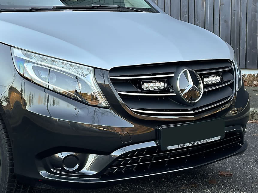 Kit Barre Luminose LED Lazer per Mercedes Vito 2020+ 2× ST4 Evolution